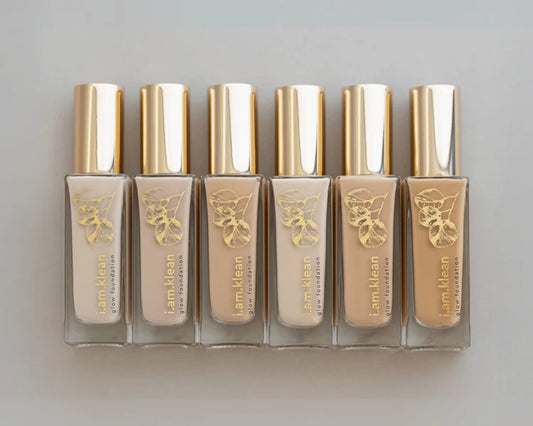 IAK liquid glow foundation